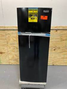 lot 51 image: MAGIC CHEF 7.4 cu. ft. 2 Door Mini Fridge in Black