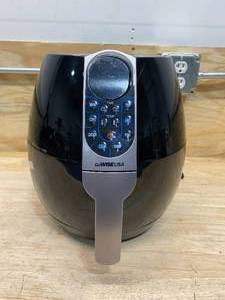lot 94 image: GOWISE USA 3.7 Qt. Black Air Fryer with 8-Cook Presets