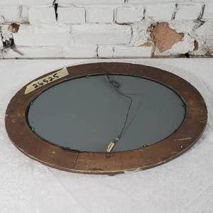 lot 20 image: Handsome Gilted Gold Mirror