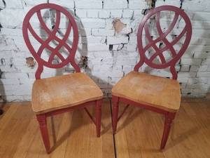 lot 97 image: Lovely Painted Chairs