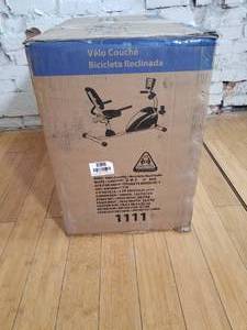 lot 79 image: Exerpeutic 900 XL Stationary Recumbant Bike