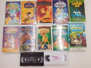 lot 092 image: VHS Kids Movie Bundle