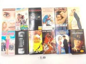 lot 191 image: VHS Movie Bundle