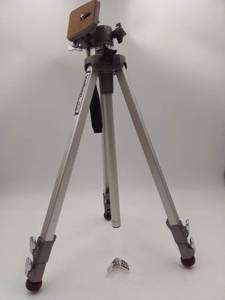 lot 205 image: Velbon VE-3 Professional Aluminum Tripod 22-50 Silver CameraVideo Adjustable