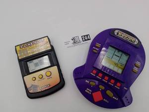 lot 244 image: Retro Handheld Video Games (Valued $115)