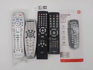 lot 246 image: Universal Remote Control Bundle