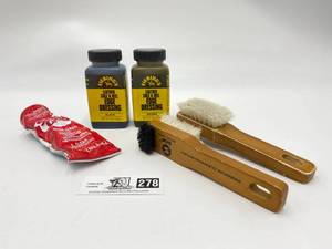 lot 278-279 image: Shoe Repair and Cleaning Bundle