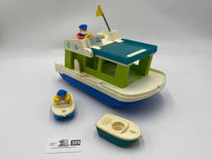 lot 309 image: Vintage Fisher Price Little People House Boat