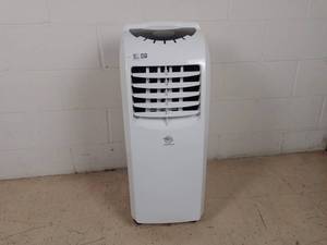 lot 421 image: Argo Holly Air Conditioner W Remote & quick-install window kit