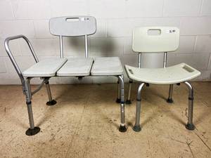 lot 428 image: Shower Seats