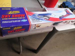 lot 41 image: Johnny Lightning Sky Show Flying Da...