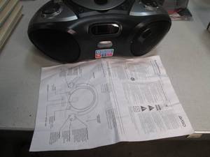lot 47 image: Wirelessly Play Music on this small...
