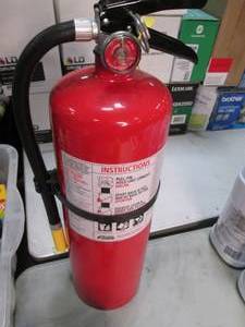 lot 52 image: 1 fire extinguisher...