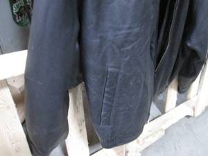 lot 76 image: Croft & Barrow Black Genuine Leathe...
