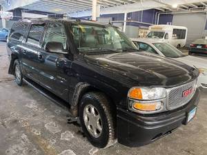 2004 GMC Yukon XL Denali AWD