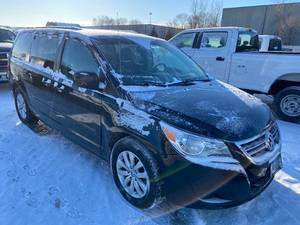 2014 Volkswagen Routan SE