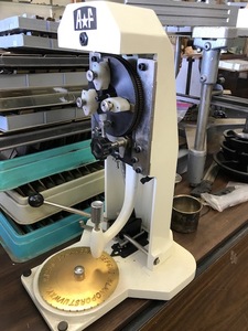 lot 5 image: Inside RingBracelet Engraver