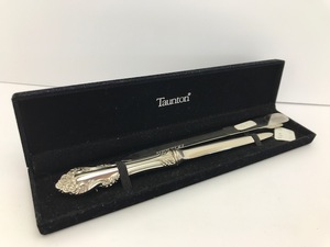 lot 43 image: Letter Opener (Lot of 2)