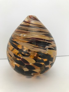 lot 47 image: Hand Blown Glass Oil Lamp (No Wick) - Flat Bottom