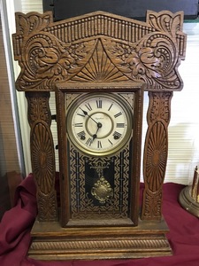 lot 101 image: Vintage Ingraham Clock