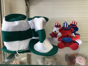 lot 119 image: Small U.S.A. Bears & Striped Doll Hats