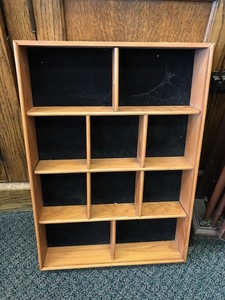lot 0128 image: Hanging Shelf  Clock