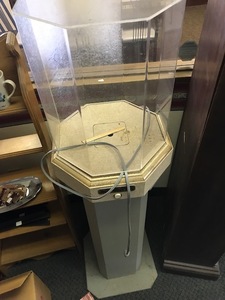 lot 132 image: Plug In Tower Display Case
