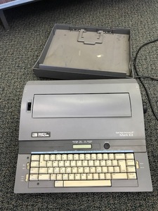 lot 135 image: SmithCorona Word Processor