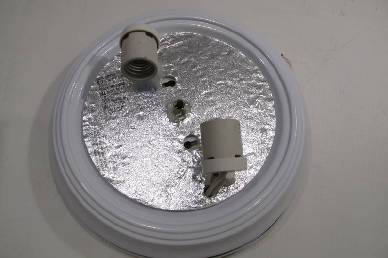 lot 4 image: Hampton Bay 11 in. 2-Light White Flush Mount with Frosted Swirl Glass Shade