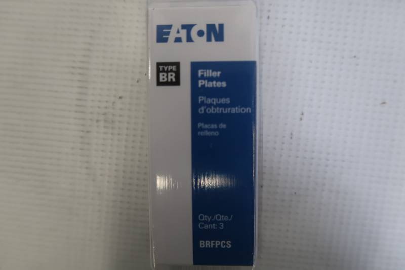 lot 79 image: Eaton BR Type Circuit Breaker Filler Plates (3-Pack) - Set of 10