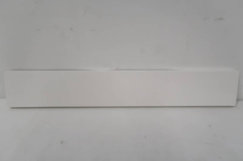 lot 118 image: Swan 19 in. Solid Surface Sidesplash in White