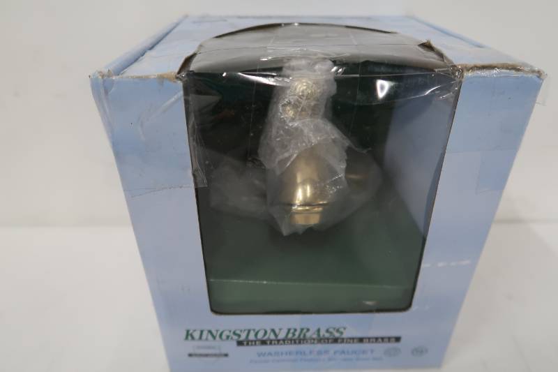 lot 119 image: Kingston Brass Vintage 4 in. Centerset Single-Handle Bathroom Faucet in Polished Brass