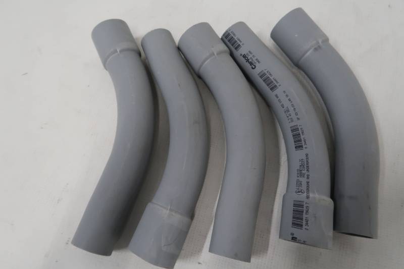 lot 133 image: Carlon 1-14 in. 45 Degree Schedule 40 PVC Belled End Standard Radius Elbow (Case of 5)