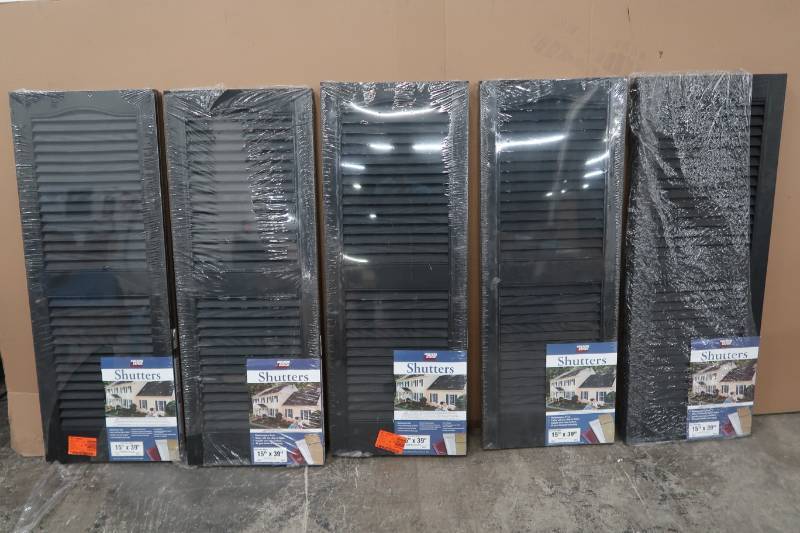 lot 146 image: Builders Edge 15 in. x 39 in. Louvered Vinyl Exterior Shutters - Black - 5 Pairs