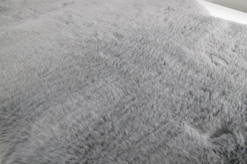 lot 167 image: Mon Chateau Luxury Collection 24 In X 39 In Luxe Gray Faux Fur Rug