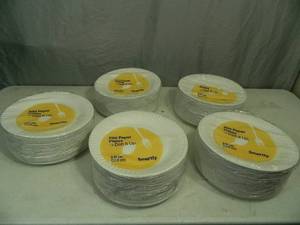 lot 84 image: 1000 New Paper Plates