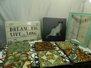 lot 92 image: Wall Decor