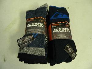 lot 112 image: 7 New Pair of Mens Boot Socks