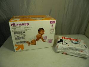 lot 114 image: 199 Size 3 Diapers
