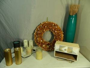 lot 116 image: Scentsy Warmer, Flameless Candles, Decor