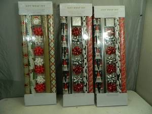 lot 118 image: 3 New Gift Wrap Sets
