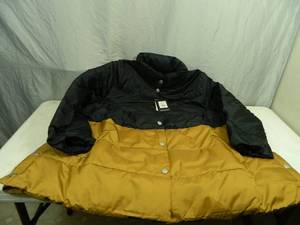 lot 137 image: New 3X Puffer Jacket