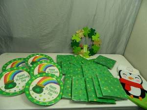 lot 143 image: New Holiday Items
