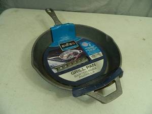lot 172 image: New Cast Aluminum Grill Pan