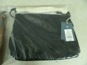 lot 176 image: 2 New Suede Purses