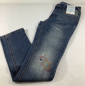 lot 13 image: 19 Pair of Girls Cat and Jack Jeans