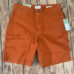 lot 17 image: 11 New Mens Linden Shorts