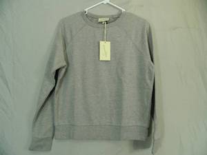 lot 22 image: 12 New Crewneck Womens Sweatshirts