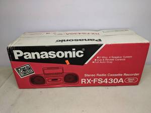 lot 47 image: Panasonic Stereo Radio Cassette Recorder Boombox w Original Box