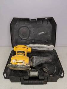 lot 46 image: Dewalt Palm Sander with Case